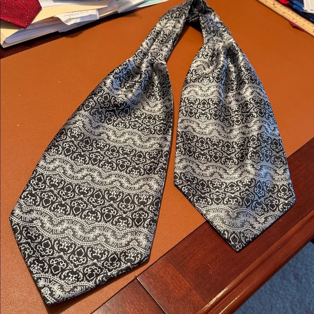 Elegant Black and White Paisley Ascot Cravat